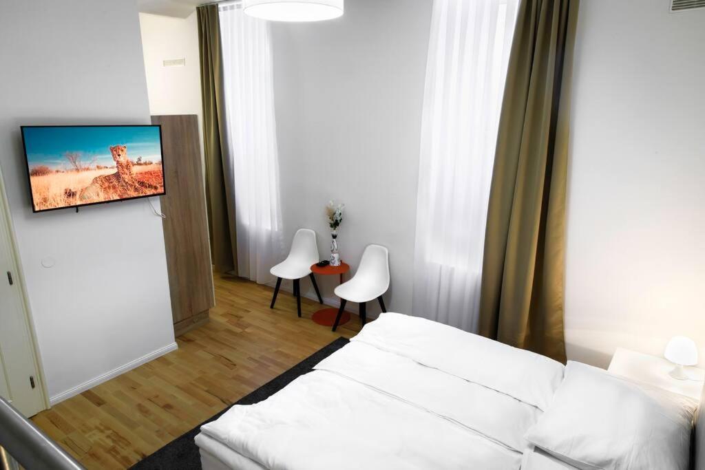 Le David City Apartment Виена Екстериор снимка